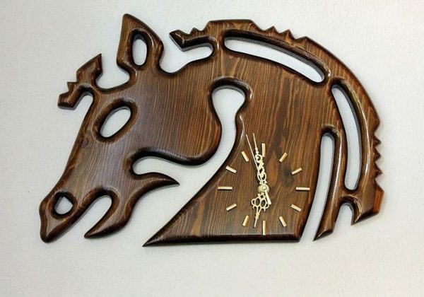 Wooden Horse Head Clock